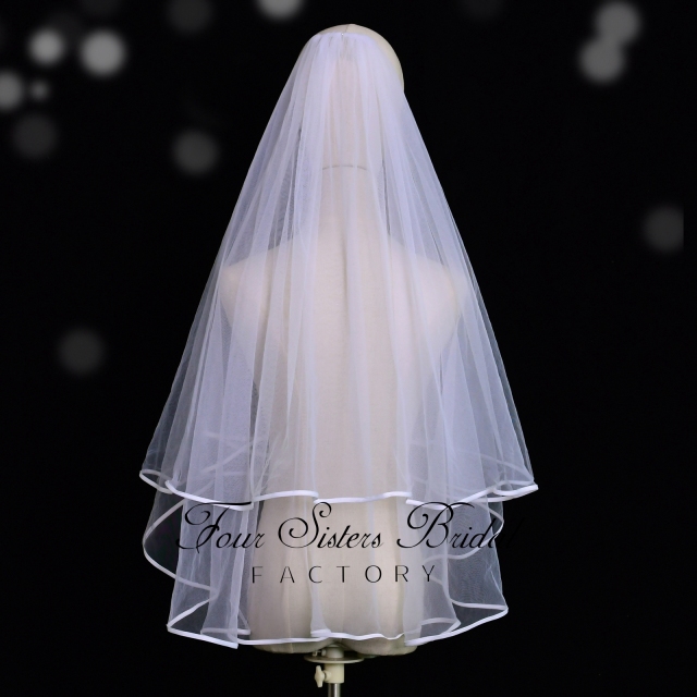 Simple Elegant Satn Edge Veils