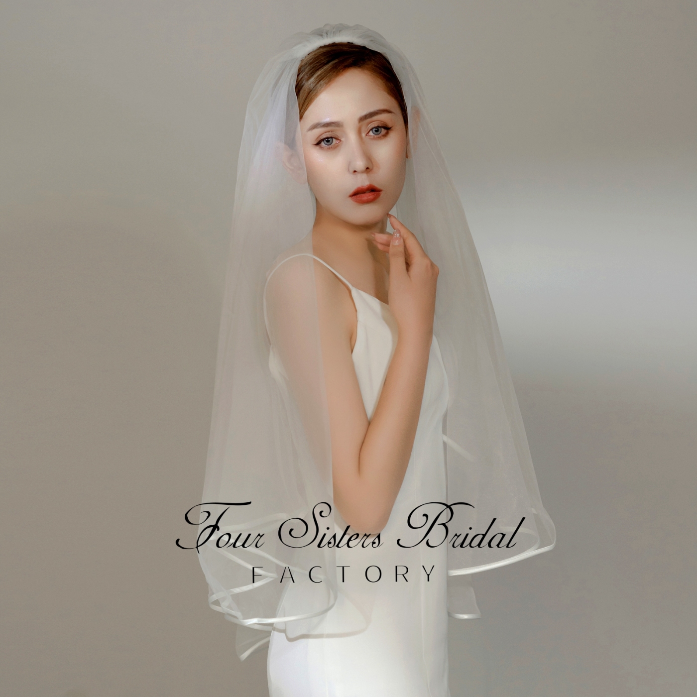 Simple Elegant Satn Edge Veils
