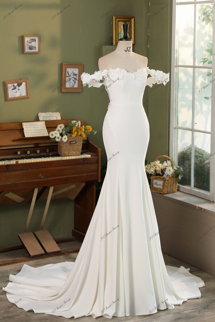 Stunning Floral Lace Appliques Mermaid Wedding Dress