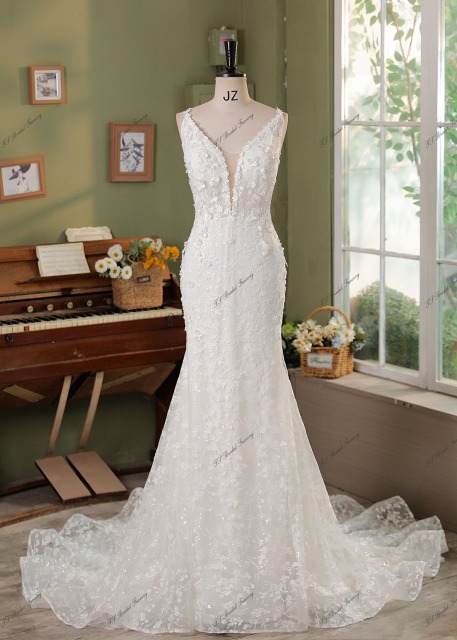 Stunning 3D Floral Lace Appliques Mermaid Wedding Dress