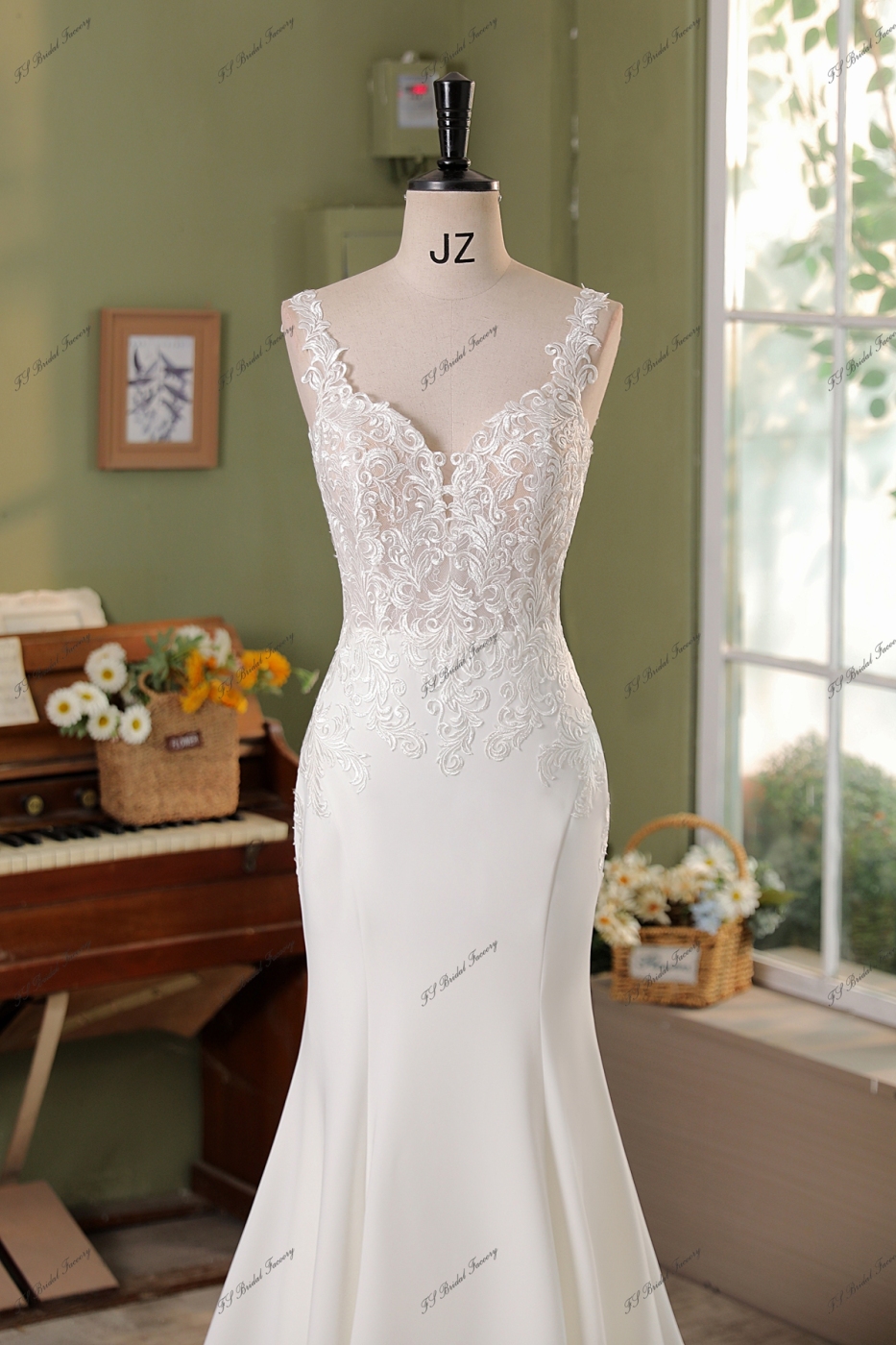 Lace-appliqué crepe mermaid square-neck cap-sleeve floor-length mother of the bride dresses main image 1
