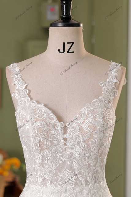 Lace Crepe Mermaid Bridal Dress