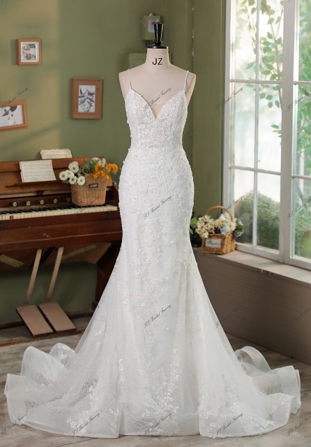 Stunning 3D Floral Lace Appliques Mermaid Wedding Dress
