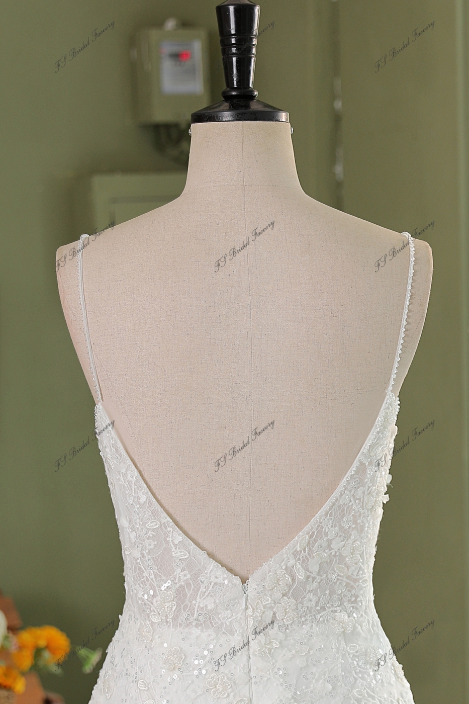 Stunning 3D Floral Lace Appliques Mermaid Wedding Dress