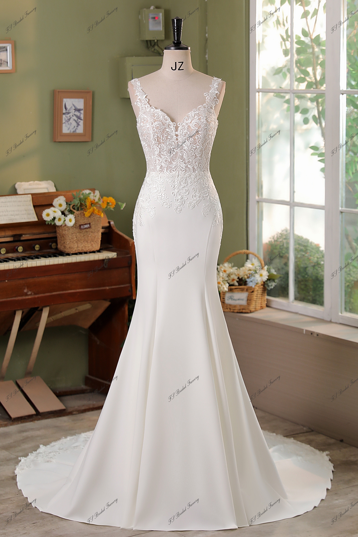 Crepe Mermaid Wedding Dress with Stylish Lace Panel Train
