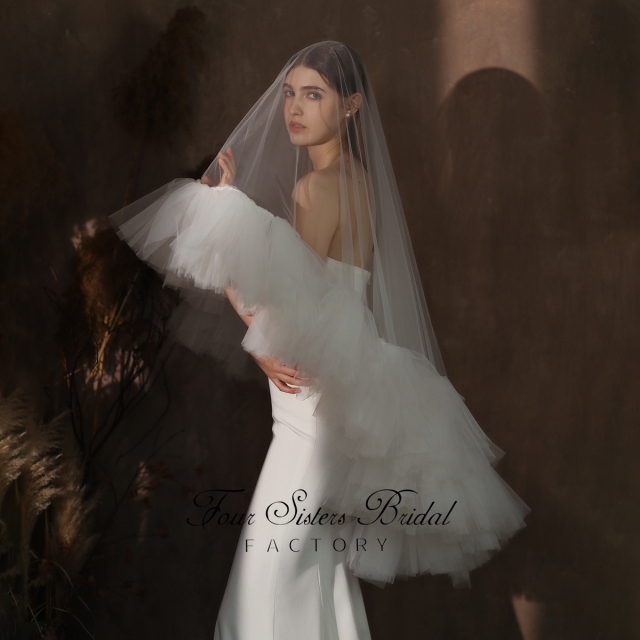 Ruffle Bridal Veil