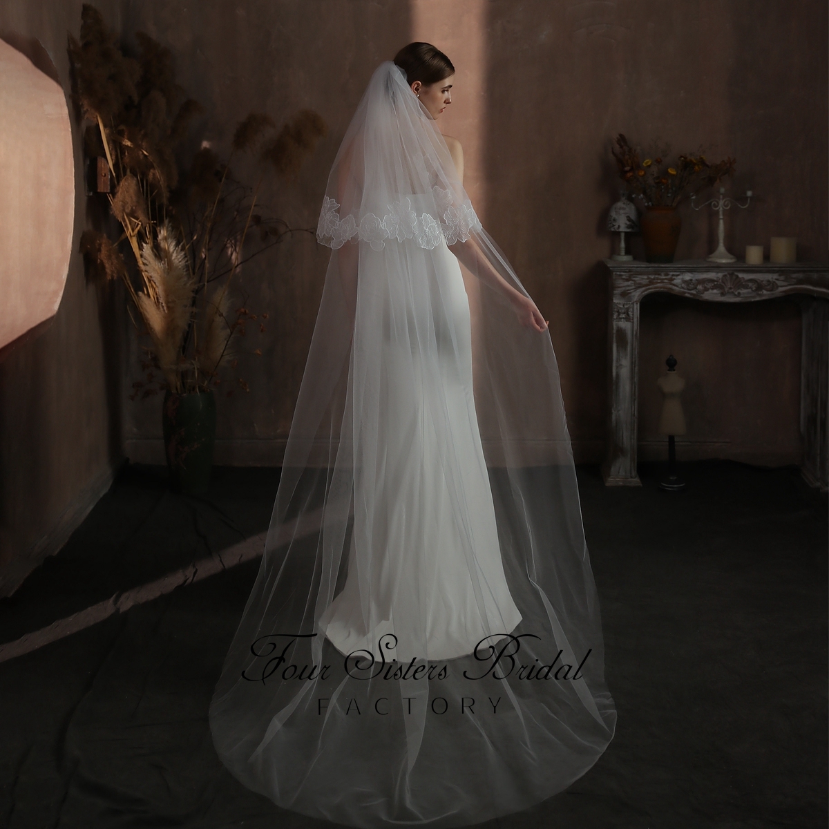 Two Layers Delicate Lace Flowers Veil