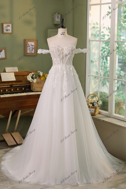 Detached  Romantic Tulle Sleeve With Pearls 3D Flowers A Line Wedding Gowns