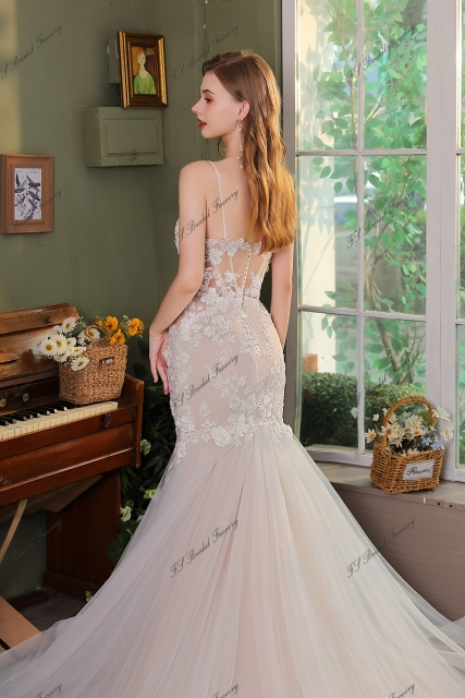 Romantic Heart-shaped Corset Bodice Glitter Mermaid Wedding Dress