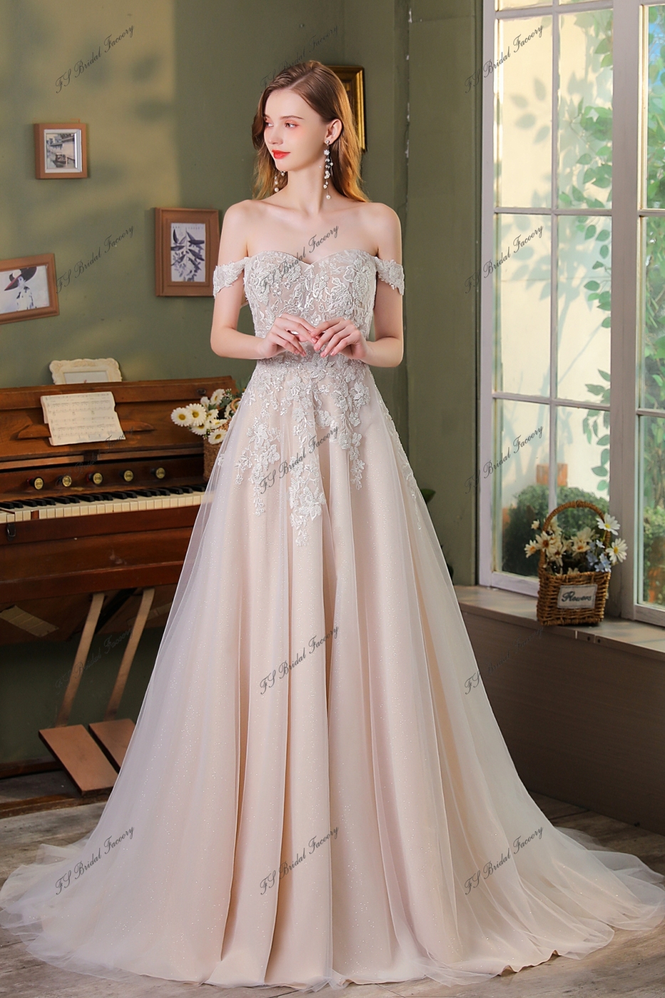 Detached Off-Shoulder Sleeve A Line Glitter Beading Bridal Gown