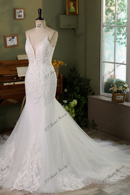 Glitter Tulle Mermaid Wedding Dress With Detached Train