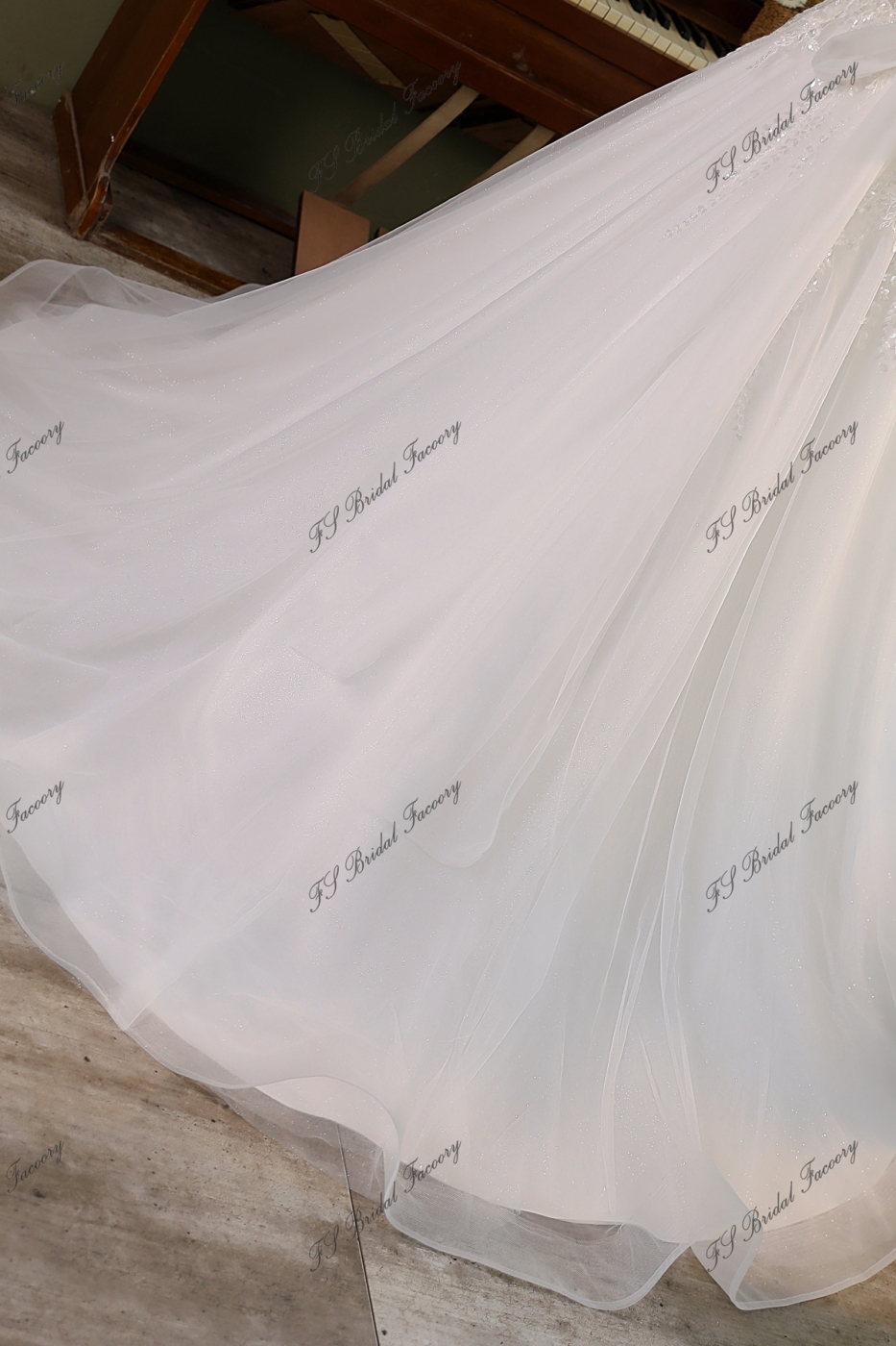 Modern Beading Lace Wedding Dress With Tulle Corset Back