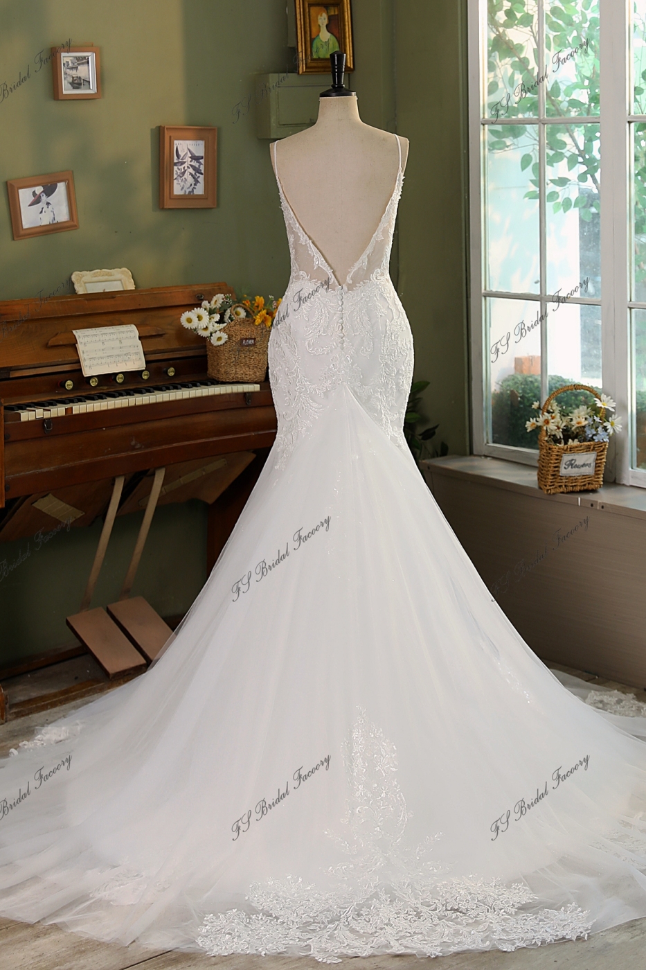 Glitter Tulle Mermaid Wedding Dress With Detached Train