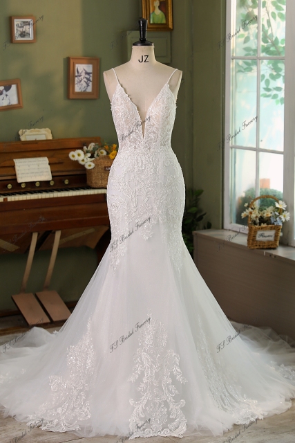 Glitter Tulle Mermaid Wedding Dress With Detached Train