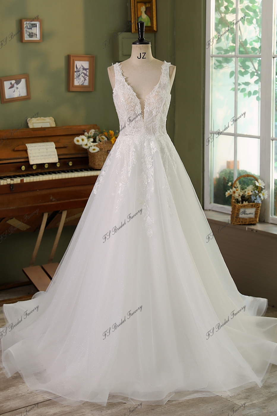 Modern  Lace Wedding Dress With Tulle Plug In