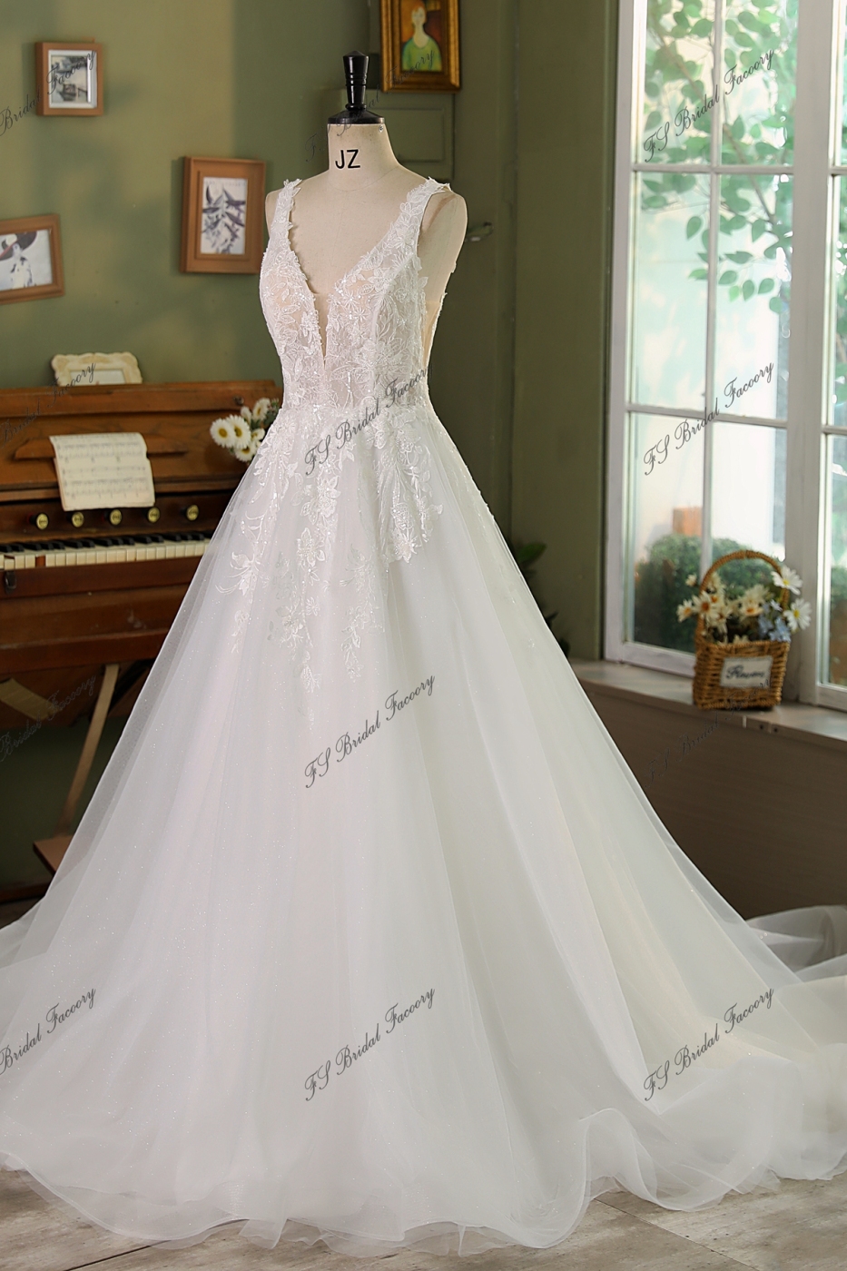 Modern  Lace Wedding Dress With Tulle Plug In