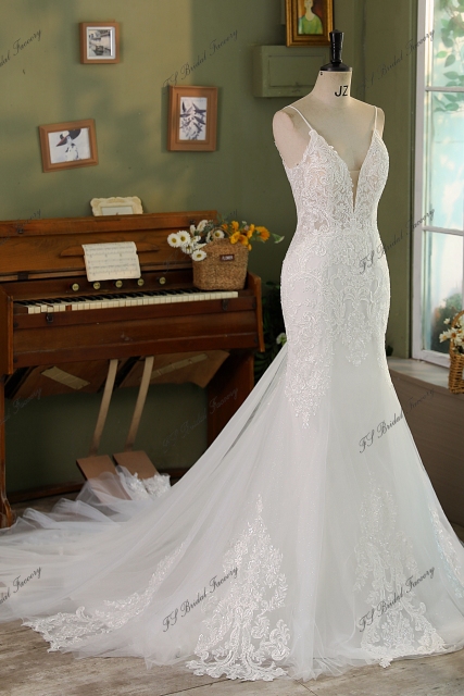 Glitter Tulle Mermaid Wedding Dress With Detached Train