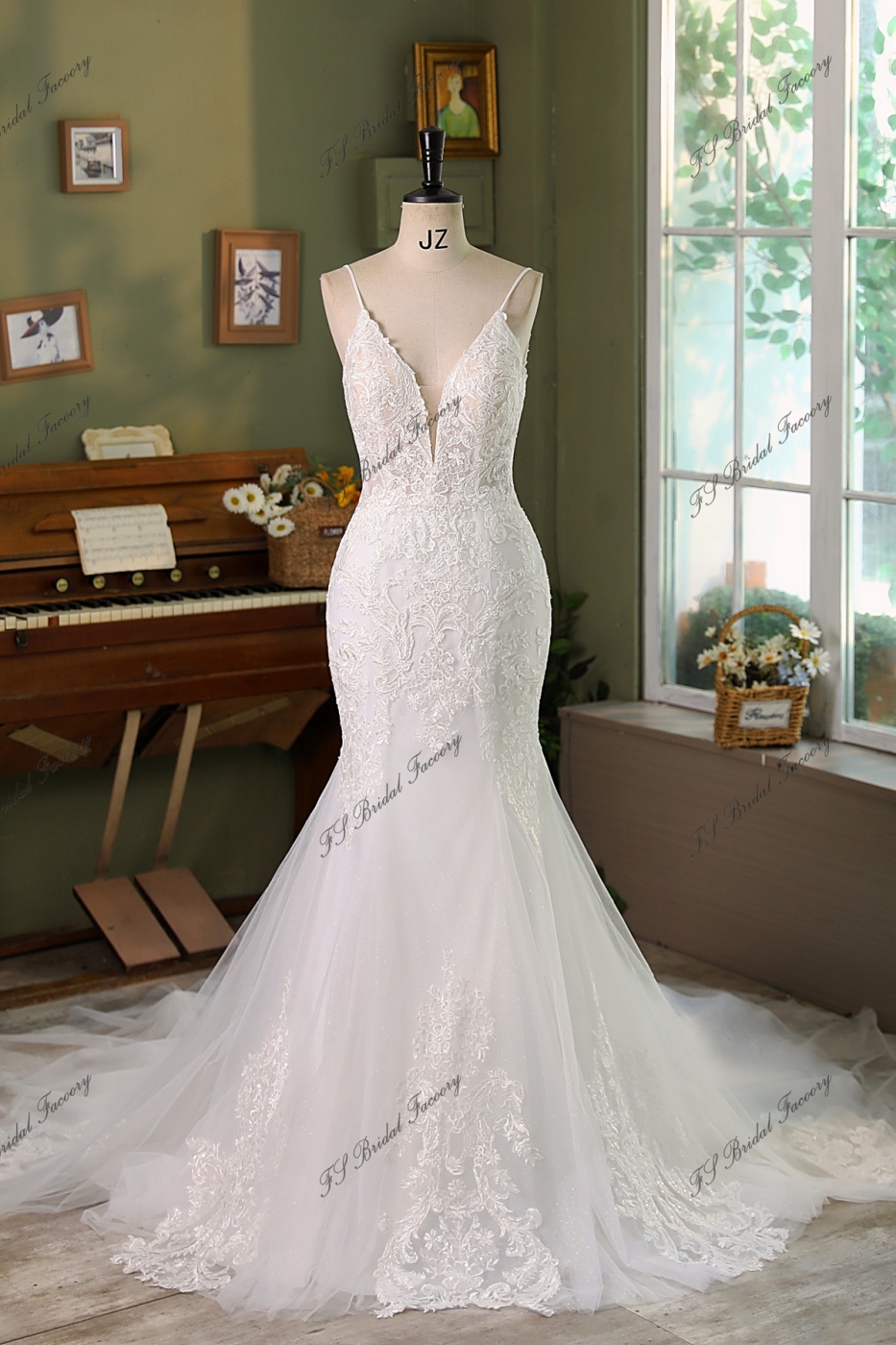 Glitter Tulle Mermaid Wedding Dress With Detached Train