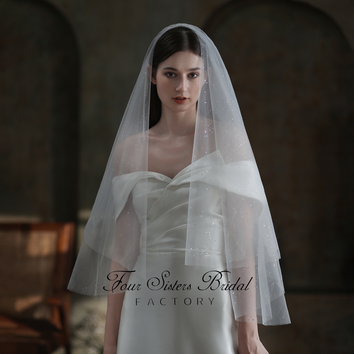 Two Layers Delicate Lace Flowers Veil