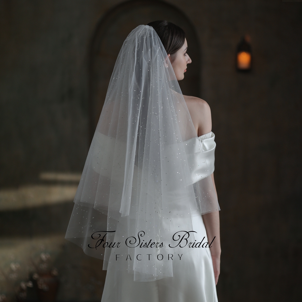 Two Layers Delicate Lace Flowers Veil