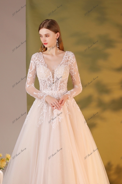 Long Sleeve A Line Glitter Tulle Beading Lace Bridal Gown
