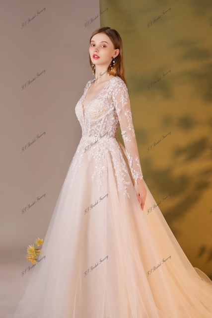 Long Sleeve A Line Glitter Tulle Beading Lace Bridal Gown