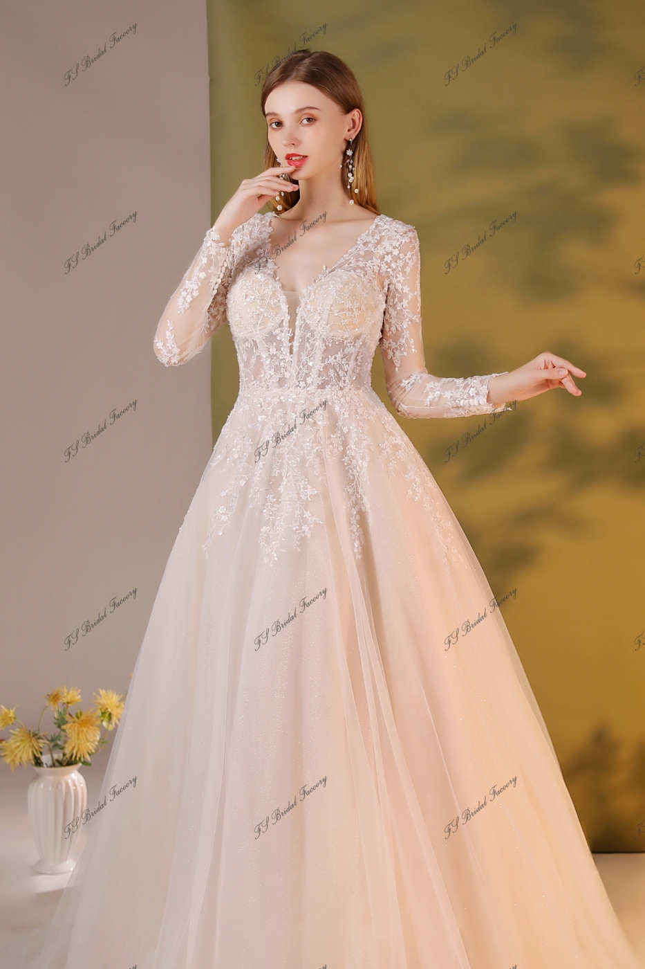 Long Sleeve A Line Glitter Tulle Beading Lace Bridal Gown