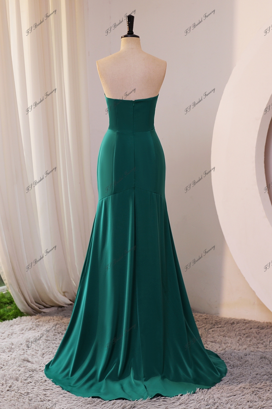 Sweet Heart Mermaid Pleat Satin Bridesmaids Dress With Slit