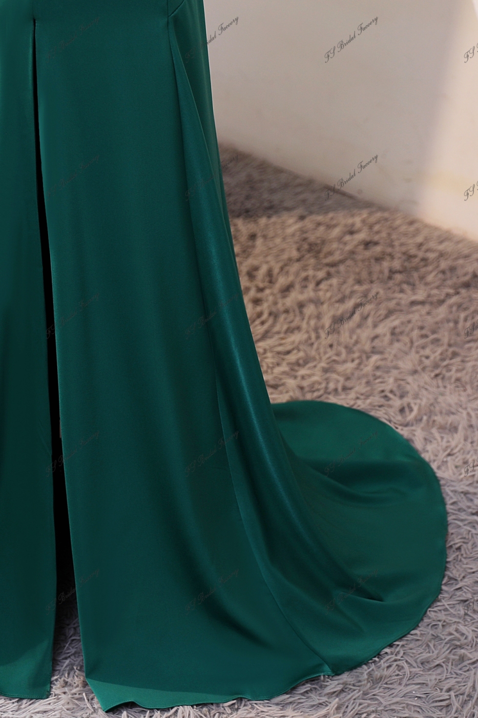 Sweet Heart Mermaid Pleat Satin Bridesmaids Dress With Slit