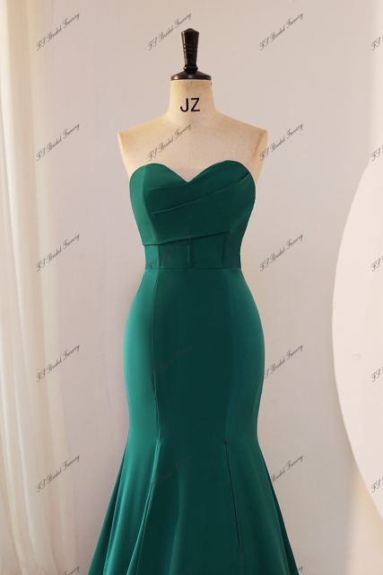 Sweet Heart Mermaid Pleat Satin Bridesmaids Dress With Slit
