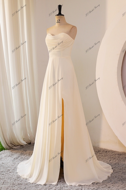 Sweet Heart Pleat Chiffon Split Bridesmaid Dress