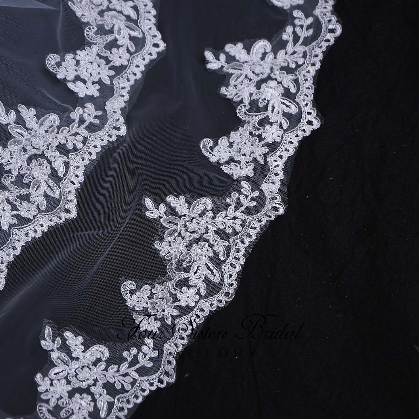 Double Layers Lace Edge Bridal Veils