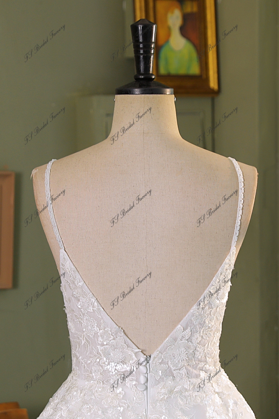 A Line Beading Lace Applique Wedding Dress
