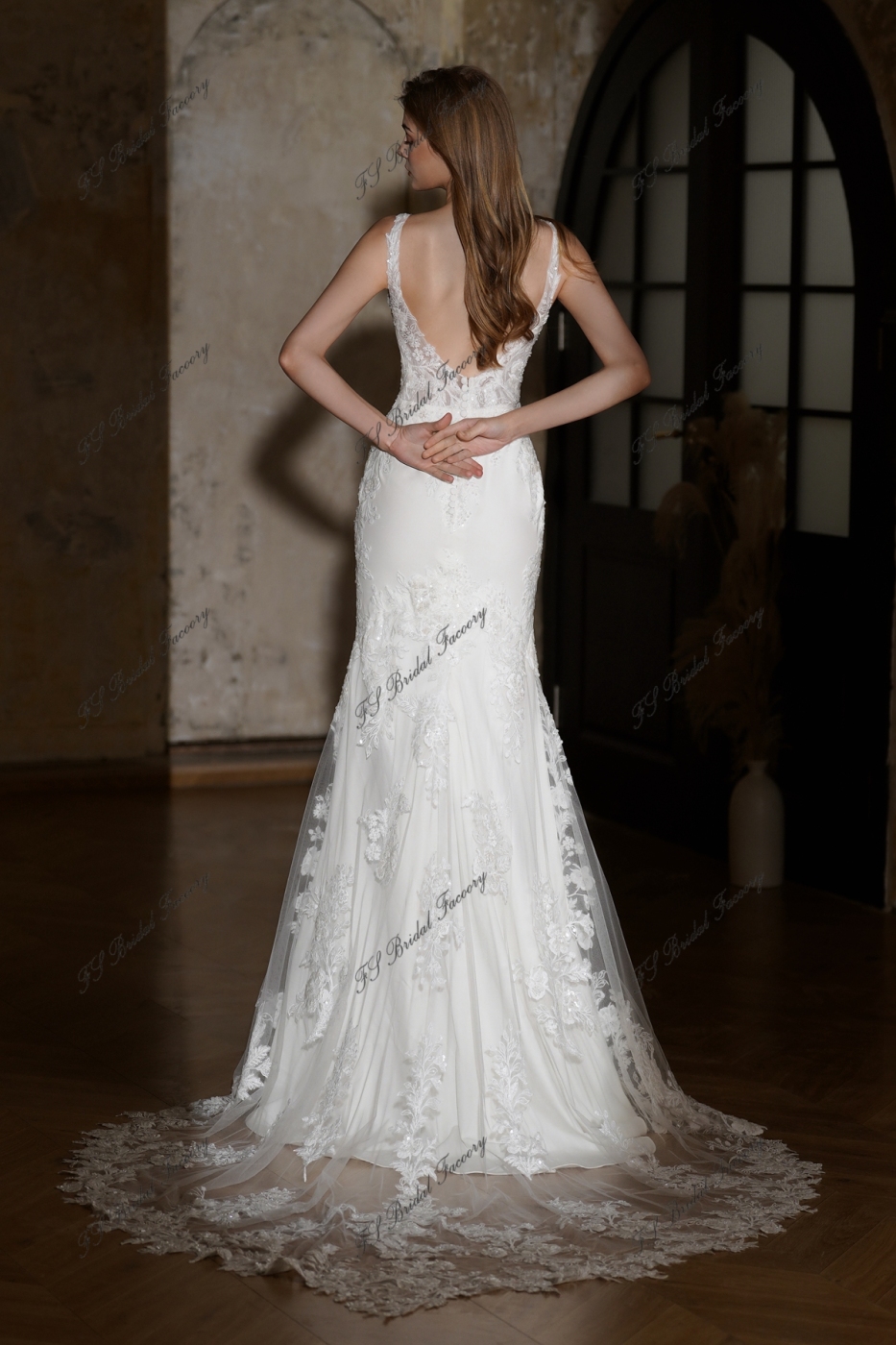 Detached Sleeve Crepe and Fit Wedding Dress