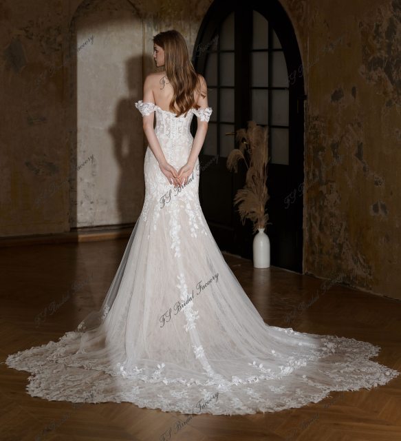 Romantic illusion corset wedding dress With Dramatic Lace Train