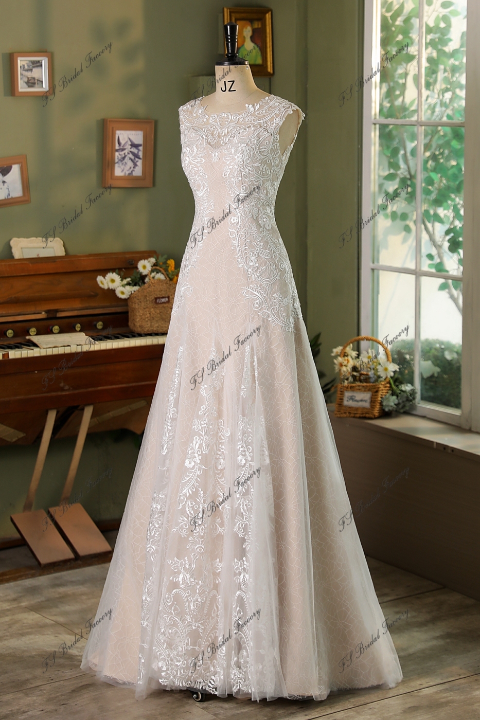 Flare Fit  Mermaid Bridal Dress With Whole Piece Lace Underlay