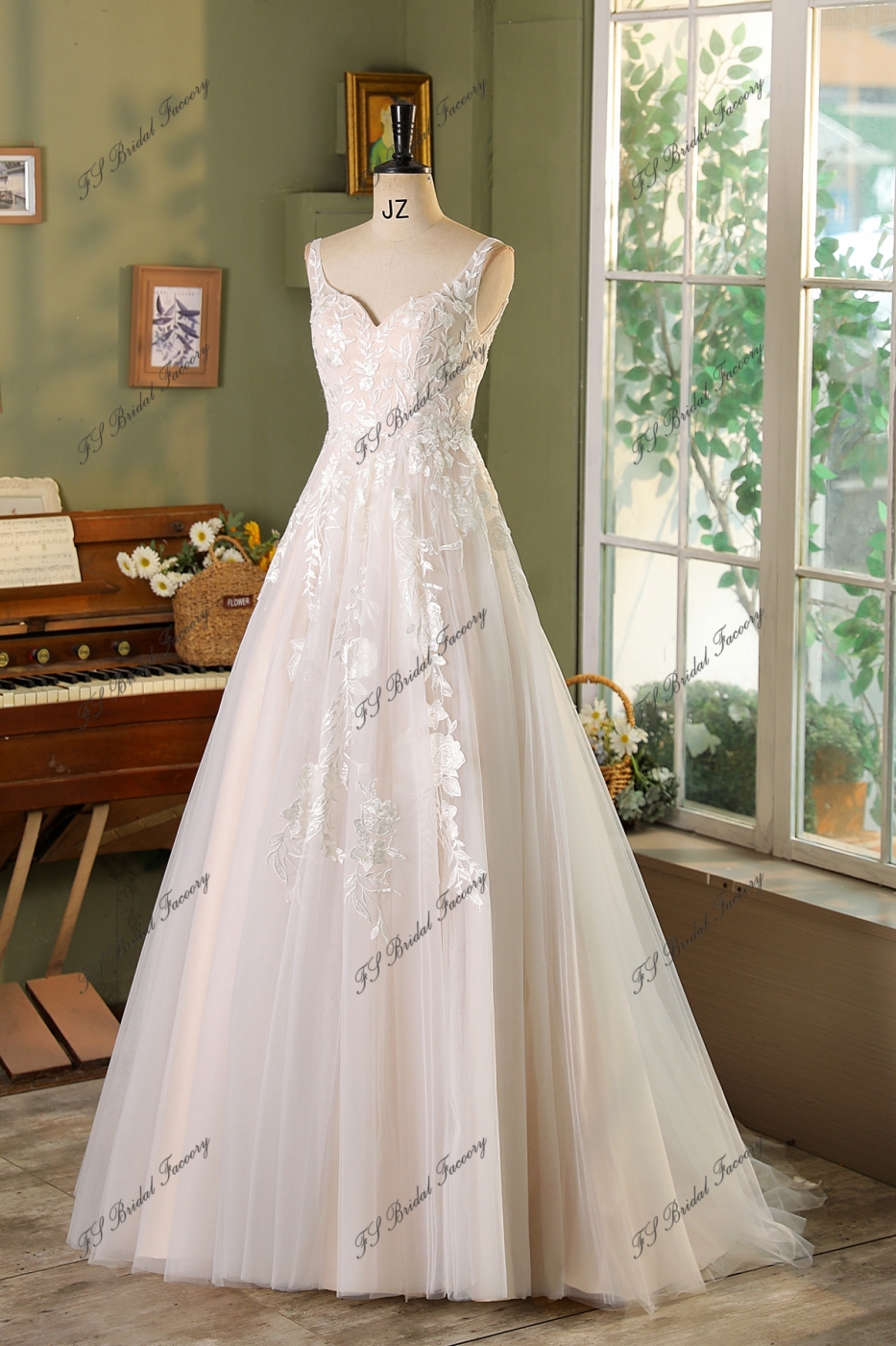 A Line Lace Applique With Pleat Tulle Wedding Dress