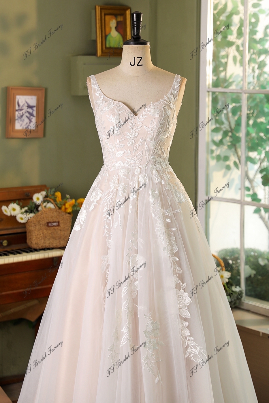 A Line Lace Applique With Pleat Tulle Wedding Dress