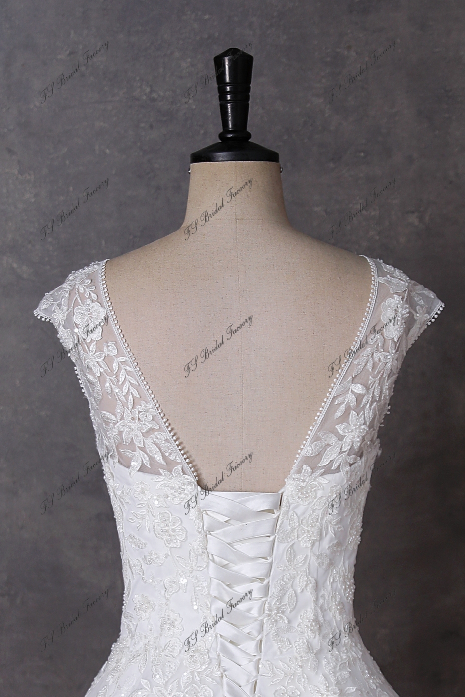 Cap Sleeve Soft Beading Lace Tulle Wedding Dress