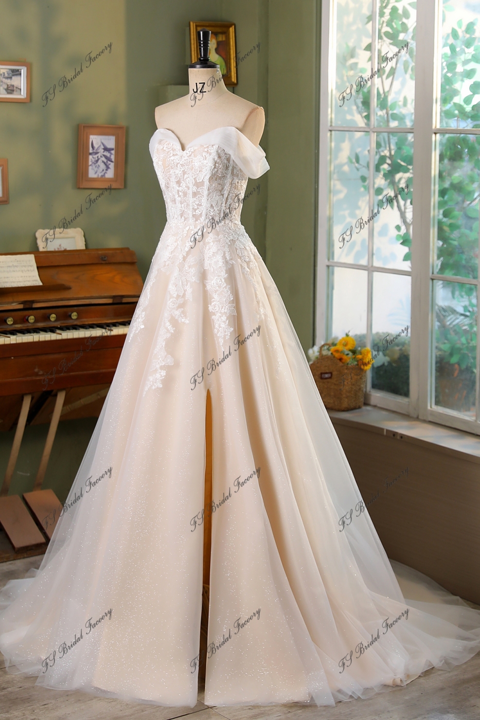 Romantic Tulle Off The Shoulder Neckline Wedding Dress