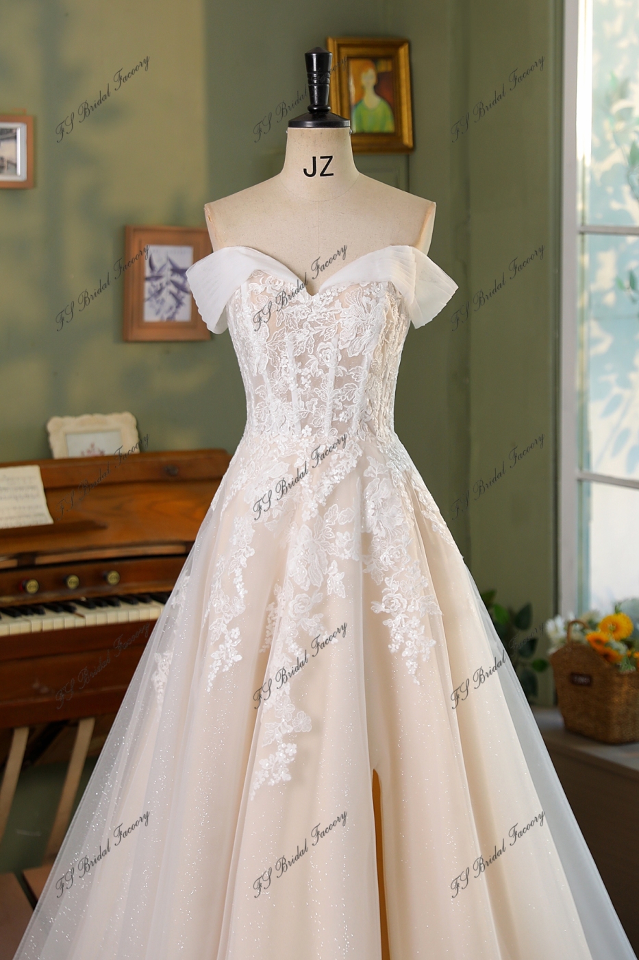 Romantic Tulle Off The Shoulder Neckline Wedding Dress