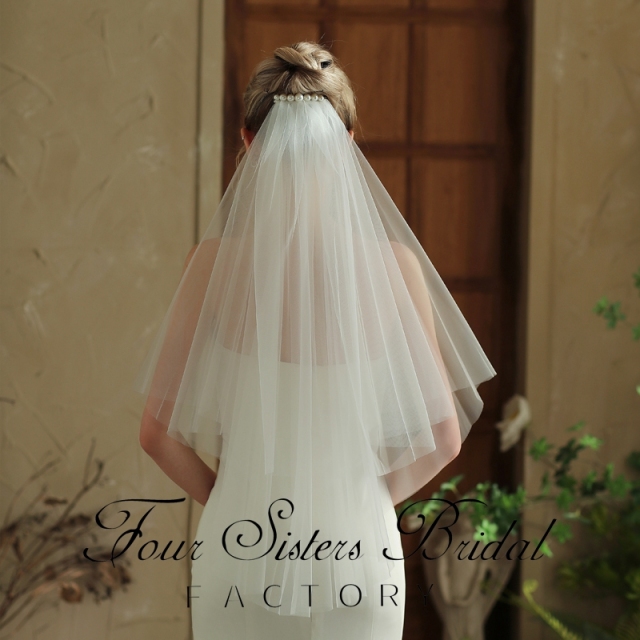 Short Plain Two Layers Bridal Veils