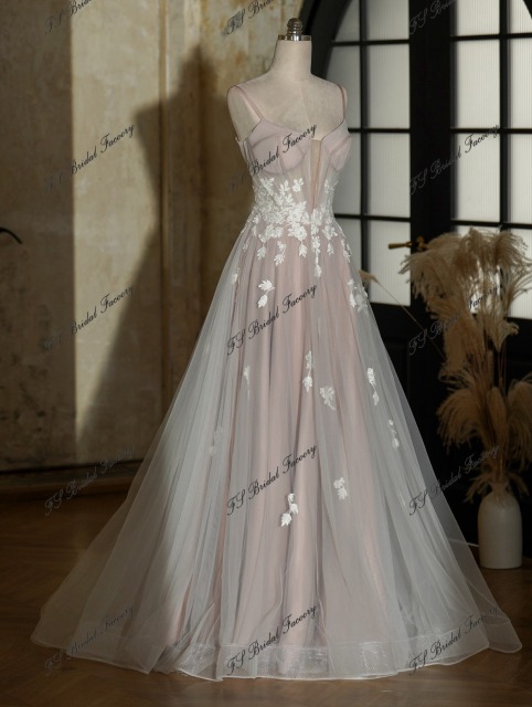 Stunning Lace Corset Bodice Prom Party Gown
