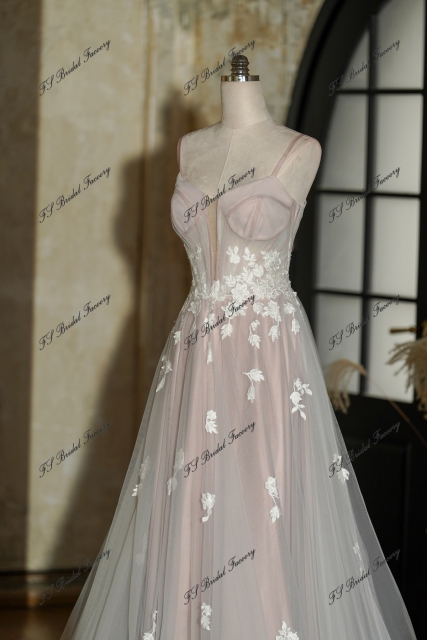 Stunning Lace Corset Bodice Prom Party Gown