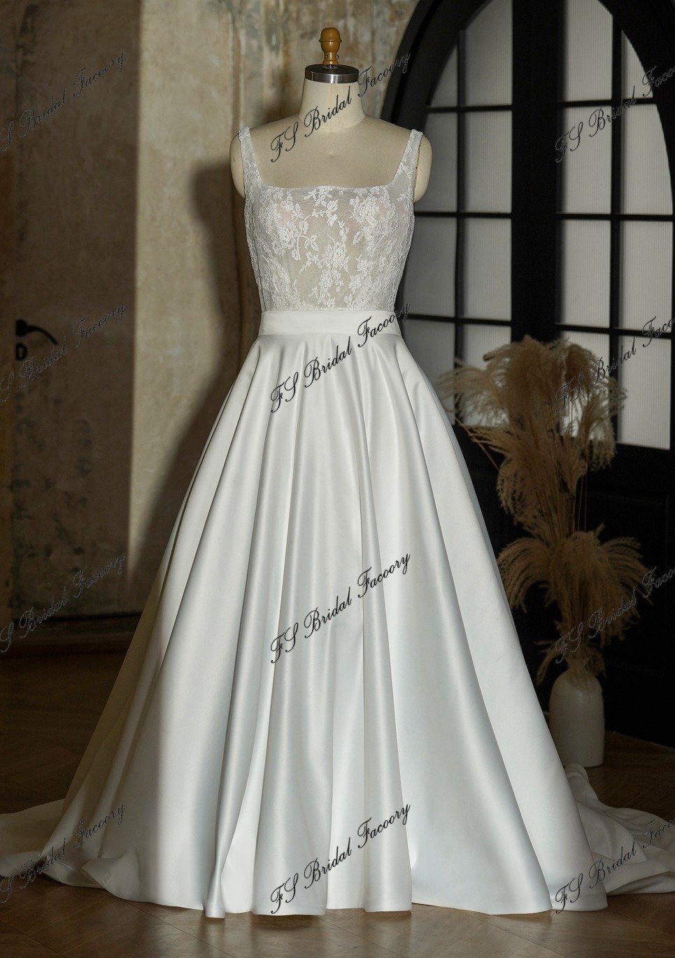 Two Pieces Lace And Detached Satin Gown With Bow