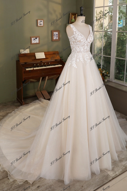 Boho Simple Glitter Tulle Lace A-Line Bridal Gown
