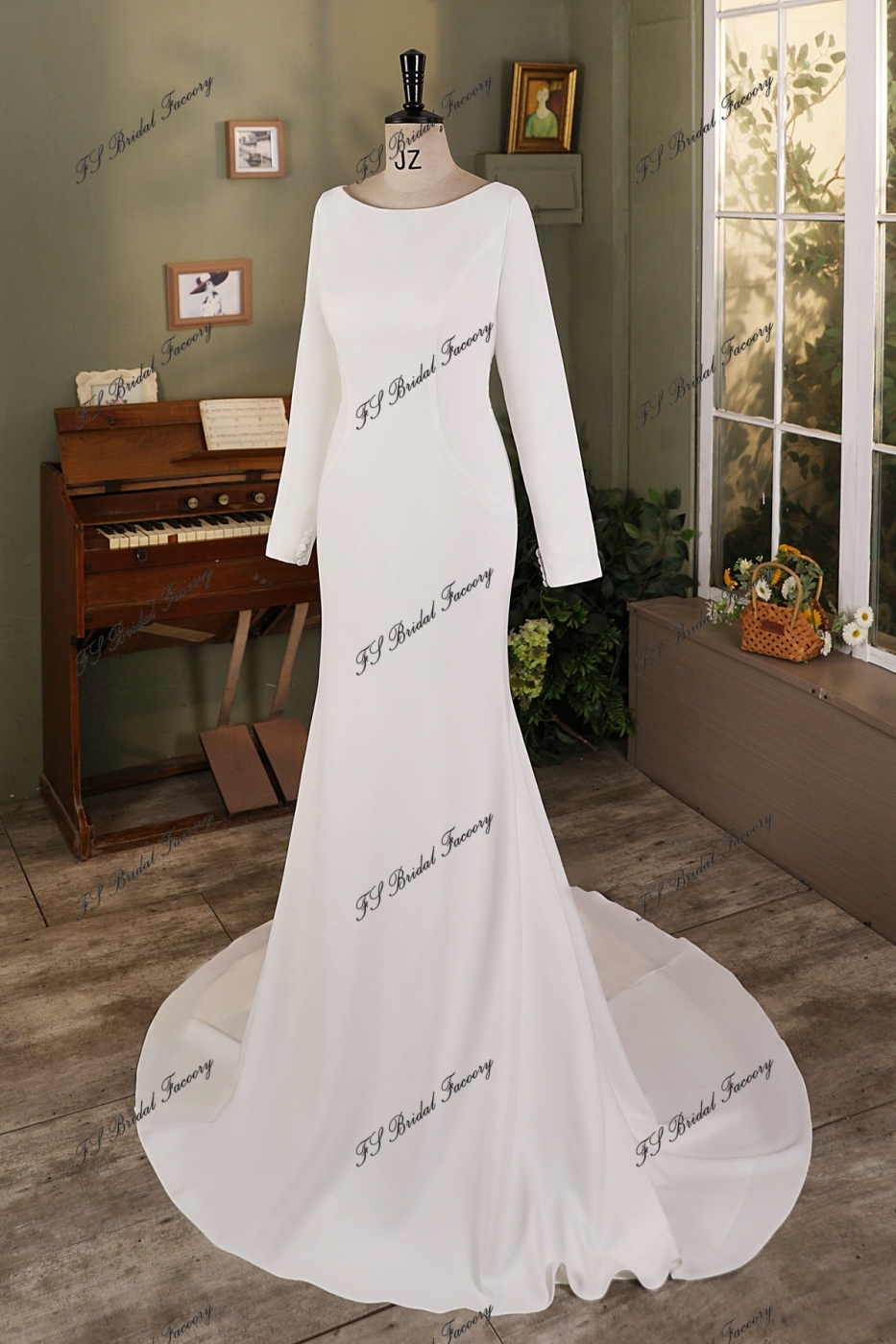 Simple long Sleeve Mermaid Crepe Wedding Dress