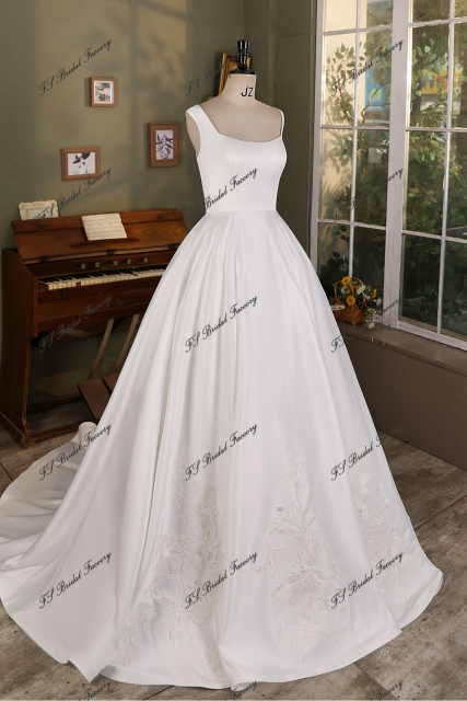 Soft Square Lace Applique Satin Wedding Ball Gown