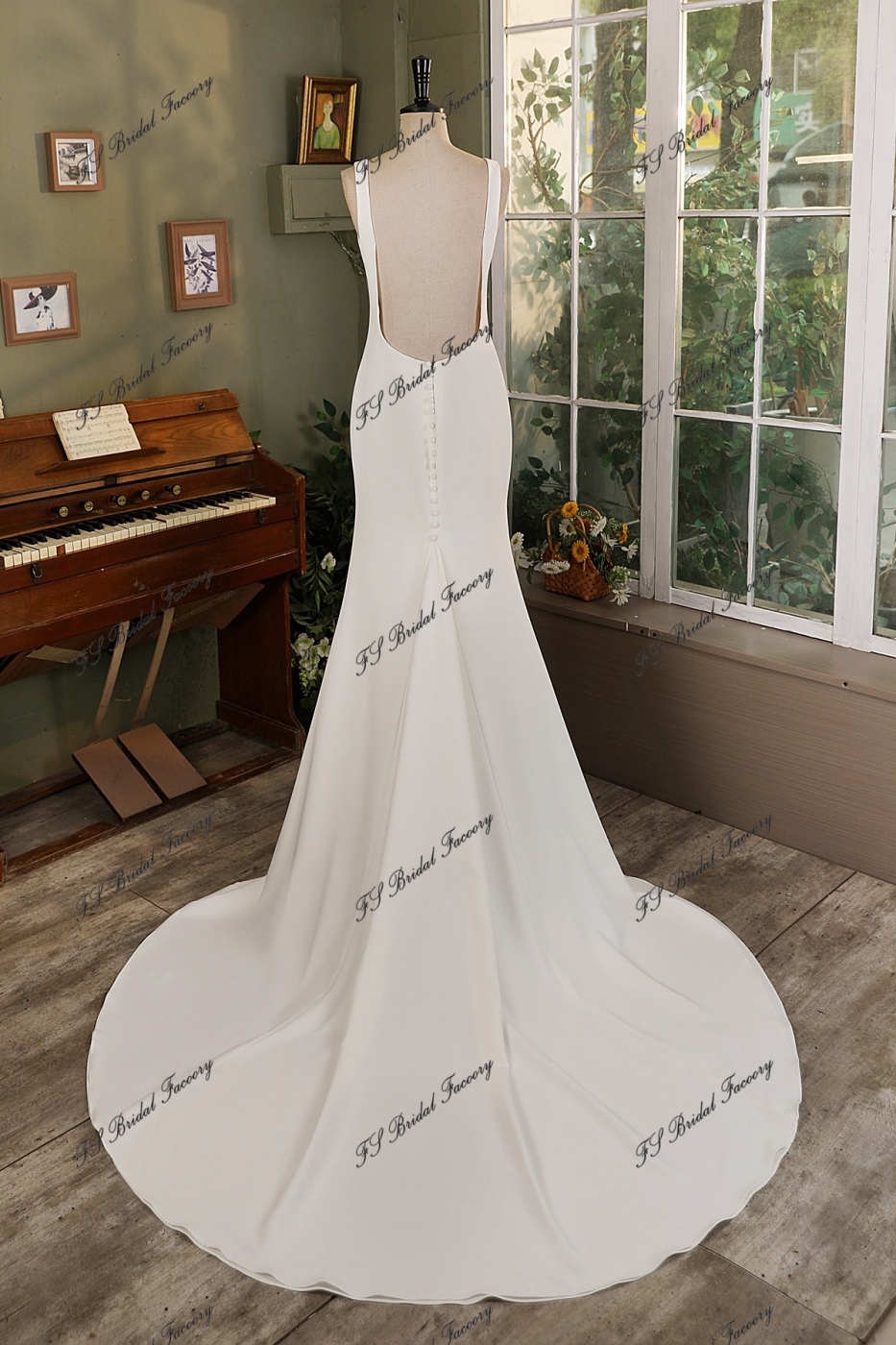 Simple Mermaid Crepe Wedding Dress With Detached Bow