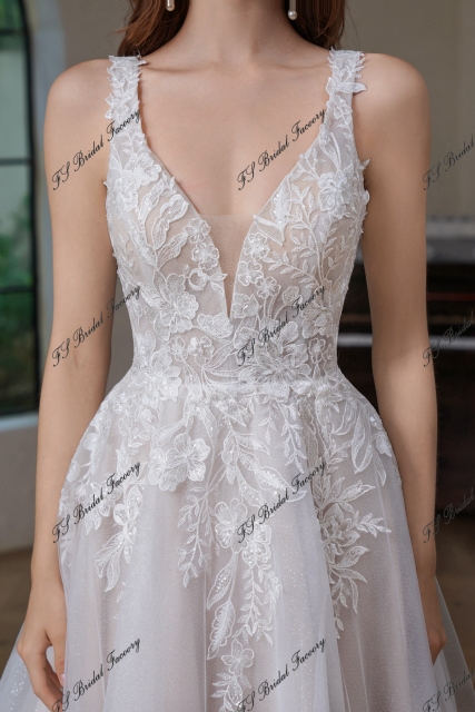 Big Lace Flowers Tulle Applique  A Line Wedding Gown